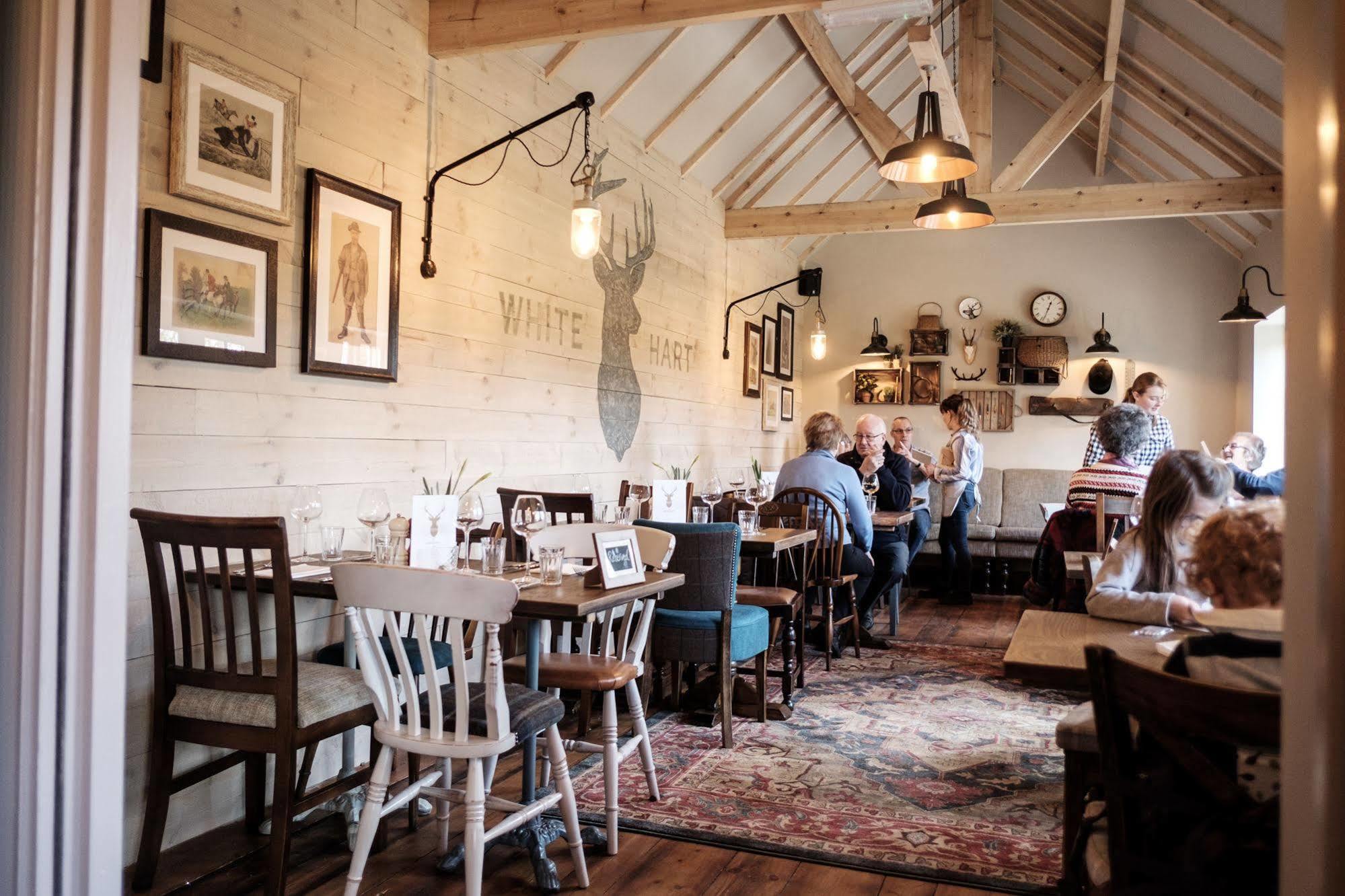 The White Hart Hotel Stockbridge  Kültér fotó
